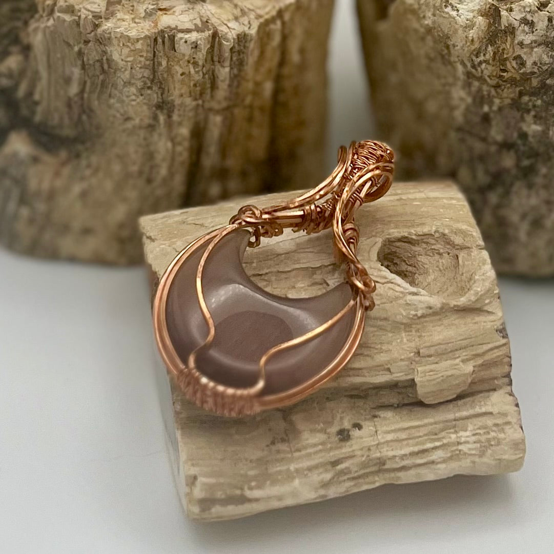 Agate and Copper Moon Pendant