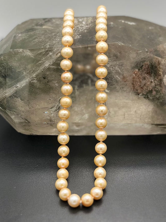 Blush Pearl Knotted Necklace