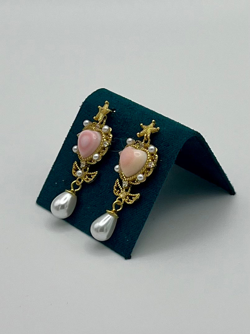 Queenshell Pearl Earrings