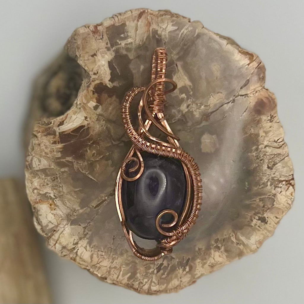 Amethyst Entwined Pendant